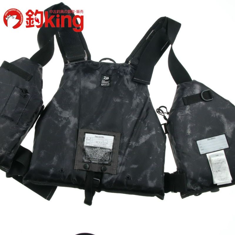 DAIWA - 【中古/美品】 ダイワ ライトフロートゲームベスト DF-6421   /SV007M DAIWA - 【中古/美品】 ダイワ ライトフロートゲームベスト DF
